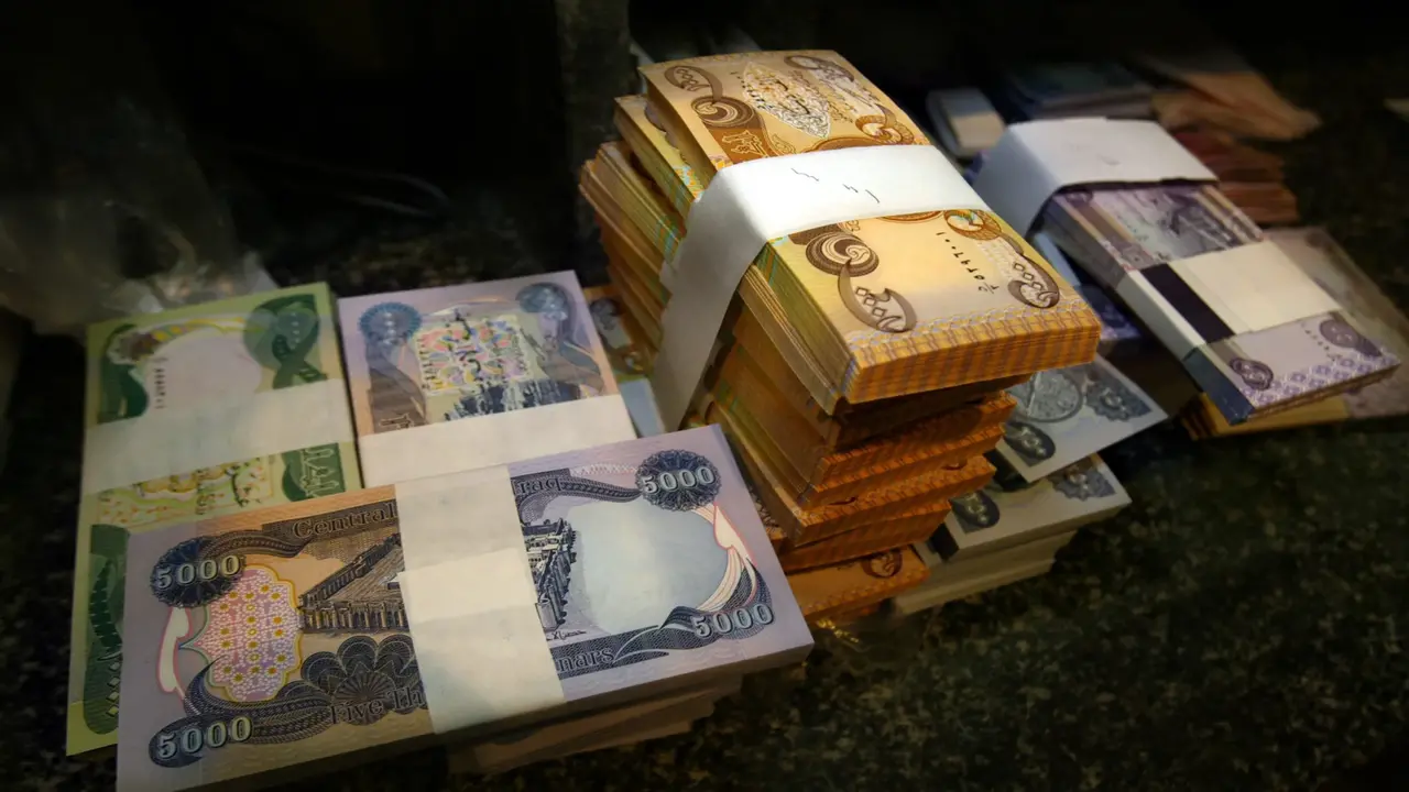 تراجع أسعار الدولار في أسواق بغداد وأربيل خلال تعاملات صباح اليوم الثلاثاء